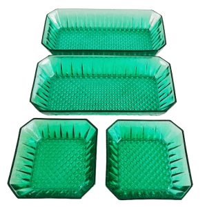 Set mid-century vierkante smaragd groene glazen Arcoroc schaaltjes 1960’s